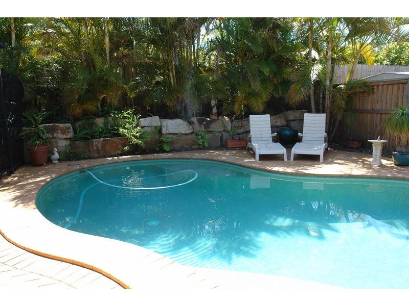 15 Glenwood Place, Moggill QLD 4070